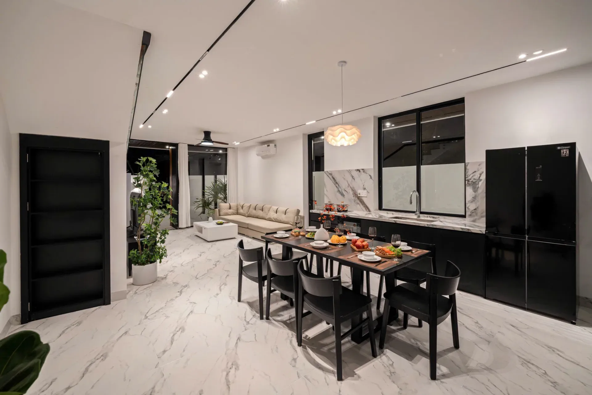 다낭 풀빌라 추천｜미케비치 3분 신축 5룸 풀빌라｜수영장 + 노래방 + BBQ + 가족여행 - 2