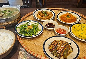 껌냐 Cơm Nhà Nội 사진 2